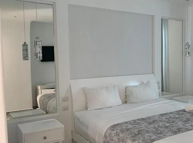 Mediterraneo Hotel 3*